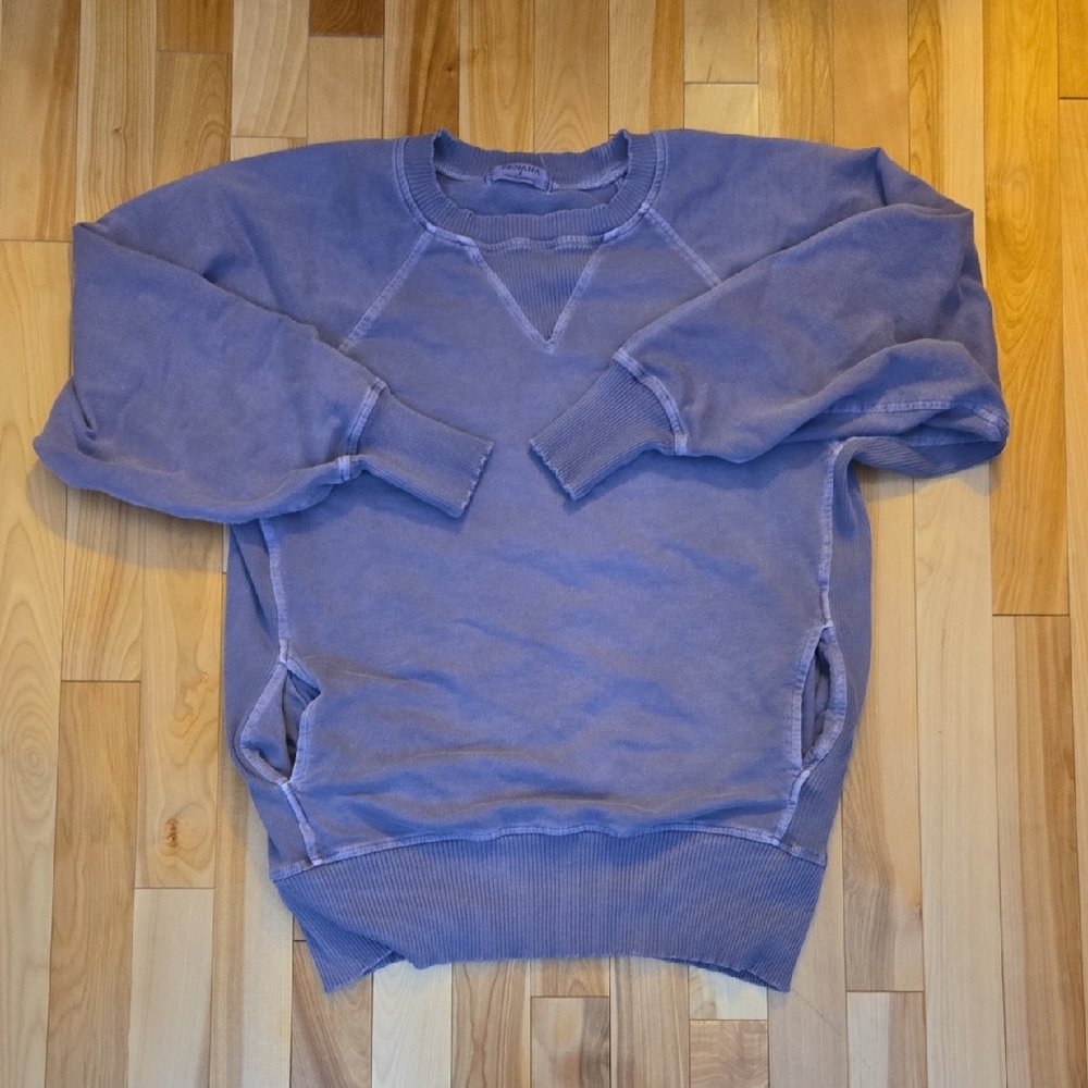 It Has Pockets! Zenana Outfitters Purple Sweatshirt NWOT Size SMALL